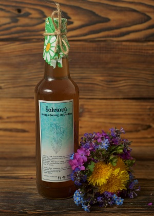 sirup zo salvie z farmy dobrotka