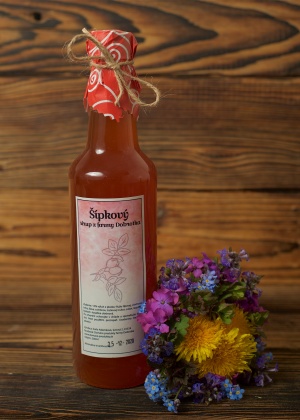 sipkovy sirup z farmy dobrotka