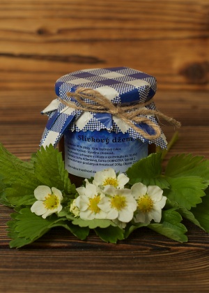 slivkovy dzem z farmy dobrotka